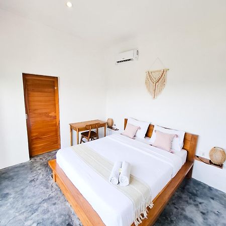 Turtle House Surf & Stay Airsatang Esterno foto