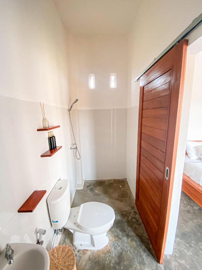 Turtle House Surf & Stay Airsatang Esterno foto