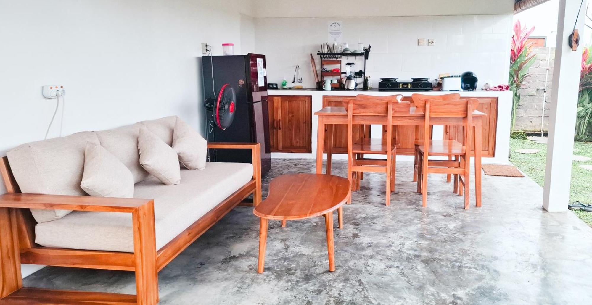 Turtle House Surf & Stay Airsatang Esterno foto