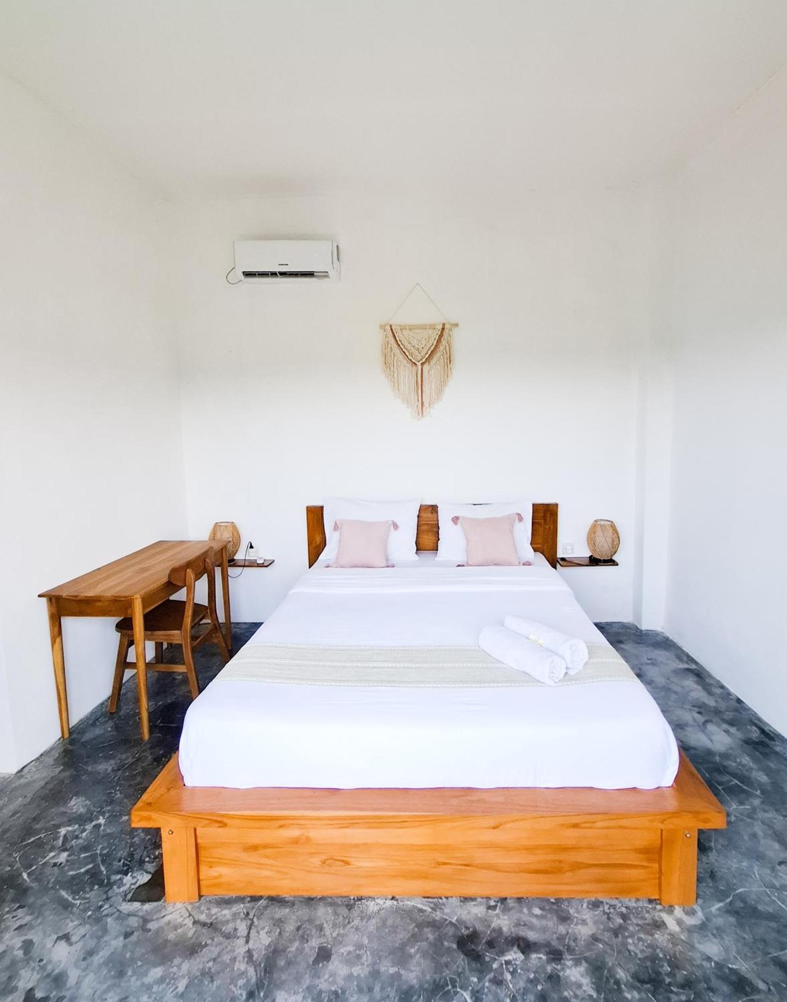 Turtle House Surf & Stay Airsatang Esterno foto